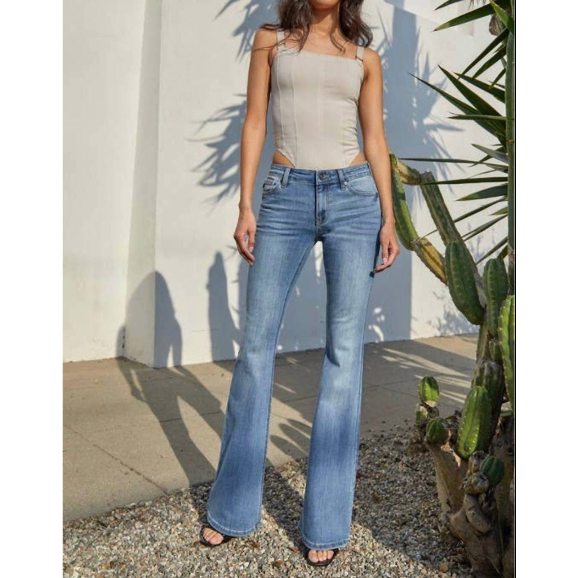 New Kancan Cassandra Flare Jean In Light Stone Wash